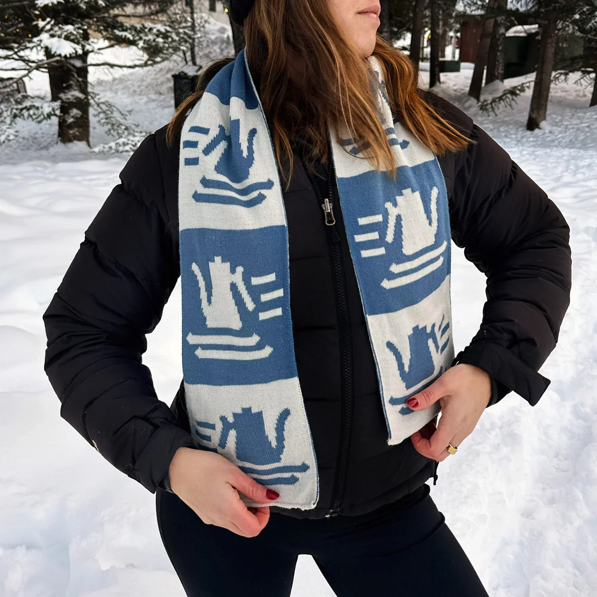 Fellow Ski Club Scarf - Image 3